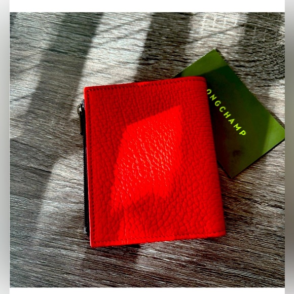 Longchamp Handbags - NWOT Long champ Cowhide Leather Bifold Compact Wallet “Rare Collection”